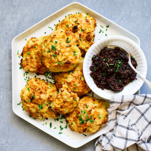Cheddar-Apple-Biscuits-with-Bacon-Jam1